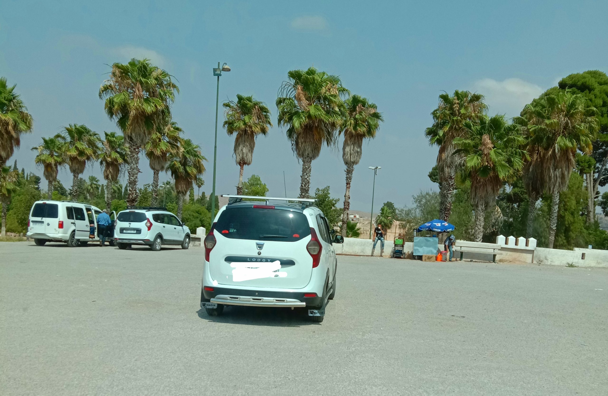 طاكسي الأجرة … إستياء في صفوف الركاب بسبب الزيادات الكبيرة في تسعيرة الرحلة بين فاس و صفرو