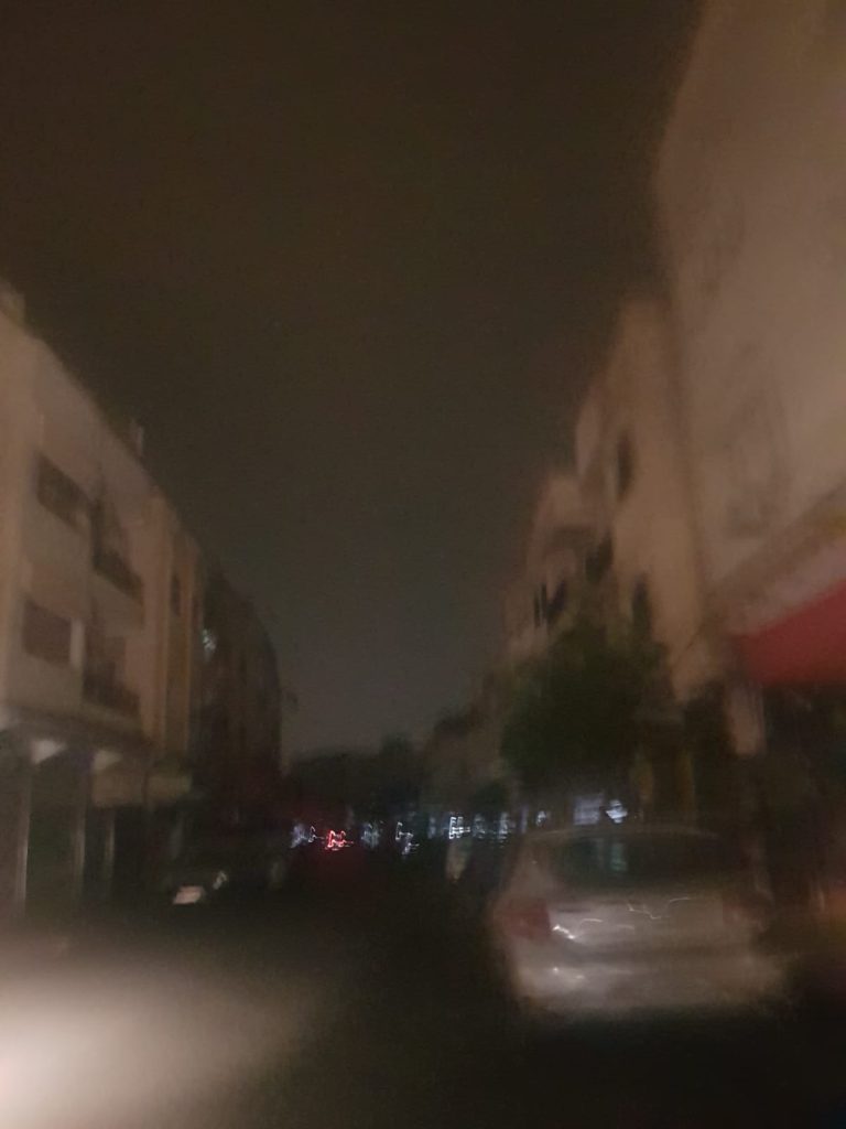 شوارع سايس وأكدال بفاس تعيش في ظلام دامس والمسؤولون في سبات عميق