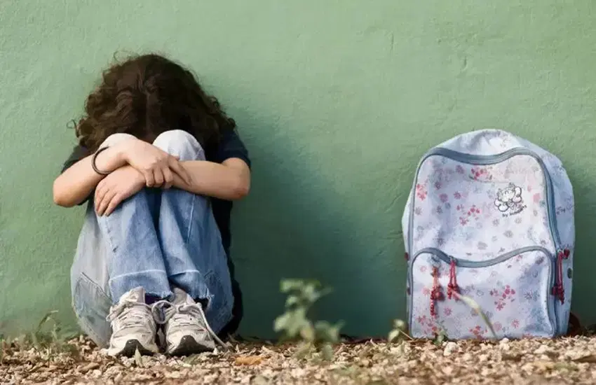 خطير..  تلميذات لا تتجاوز أعمارهن 15 سنة ضحايا  مدرس للفرنسية بالبيضاء