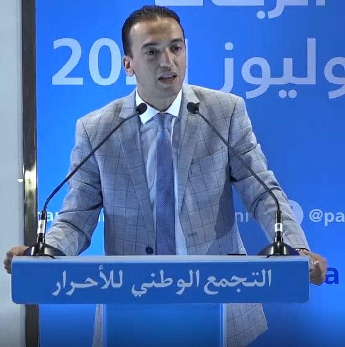 لحسن السعيدي: الشباب المغربي “حل عينيه”  على وجود ملك شاب قاد دينامية كبيرة  وحريص على تطبيق  الدستور