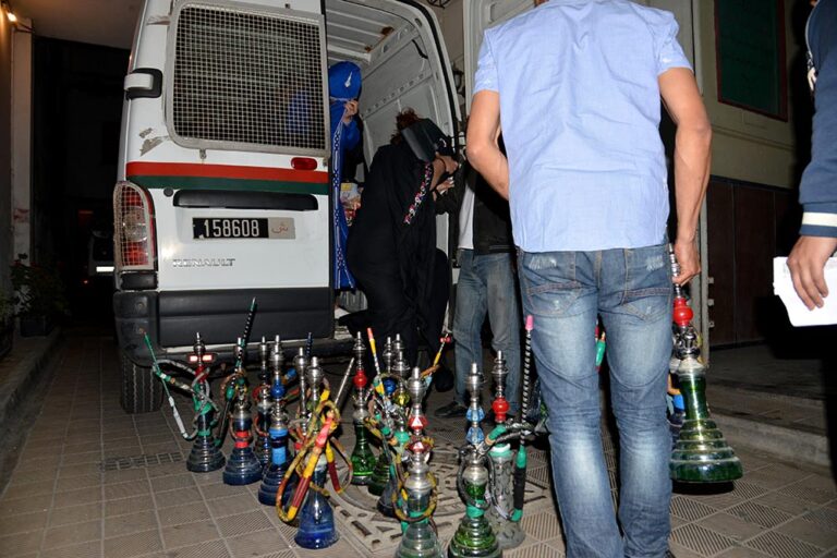 أمن فاس يطلق حملة ضد فوضى مقاهي الشيشة بالمدينة