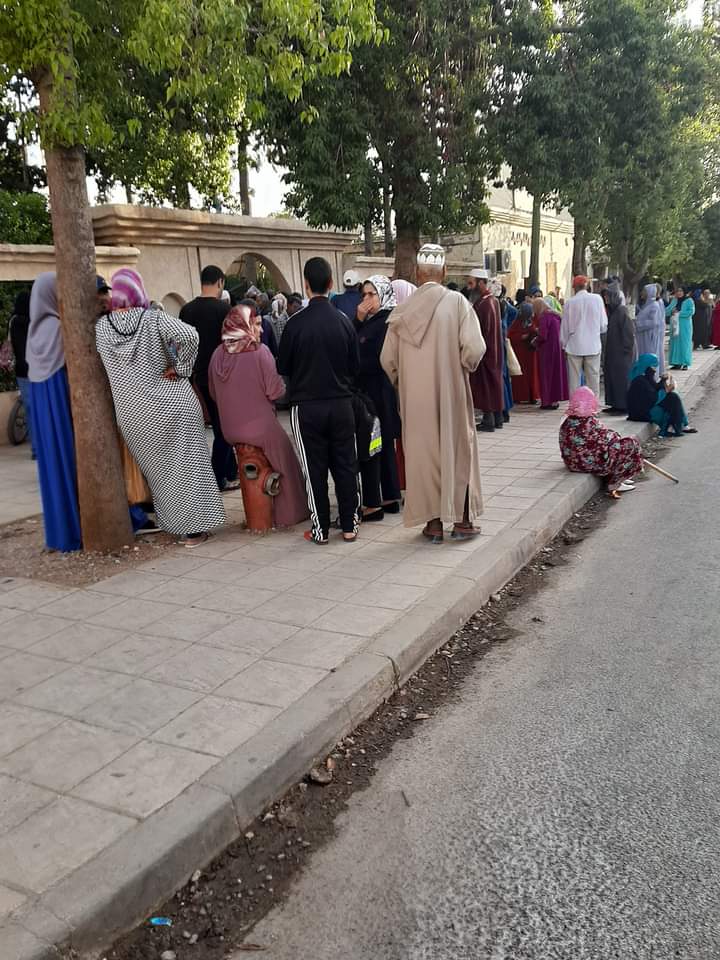 بفاس ازدحام في التسجيل بالسجل الوطني للسكان بالملحقة الإدارية ظهر الخميس