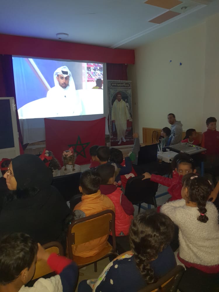 جماعة مولاي يعقوب تجهز قاعة للأطفال والشباب لمشاهدة مباراة المنتخب الوطني