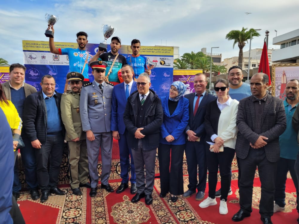 إنطلاق الطواف الجهوي للدراجات بالحسيمة