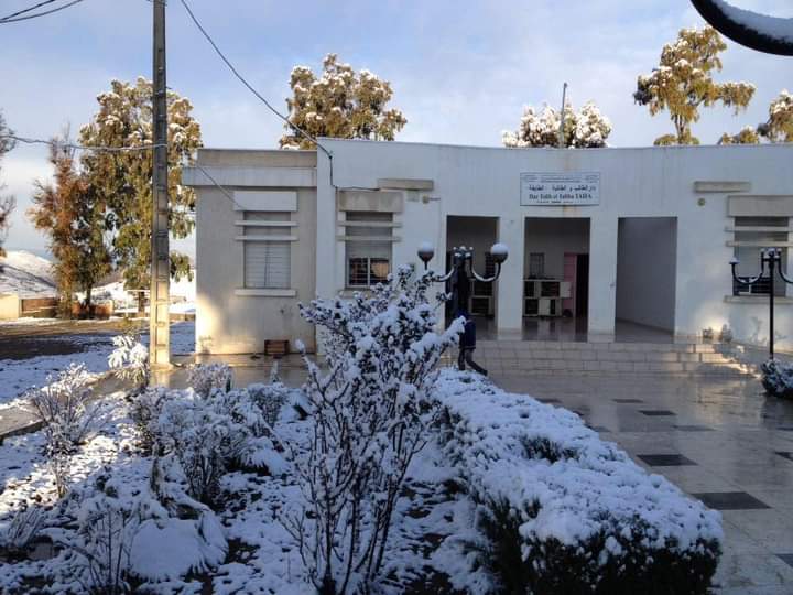 مدير مؤسسة دار الطالبة بباب المروج يتهم رئيس جمعية تدبير المؤسسة بالتلاعب بميزانية الدار