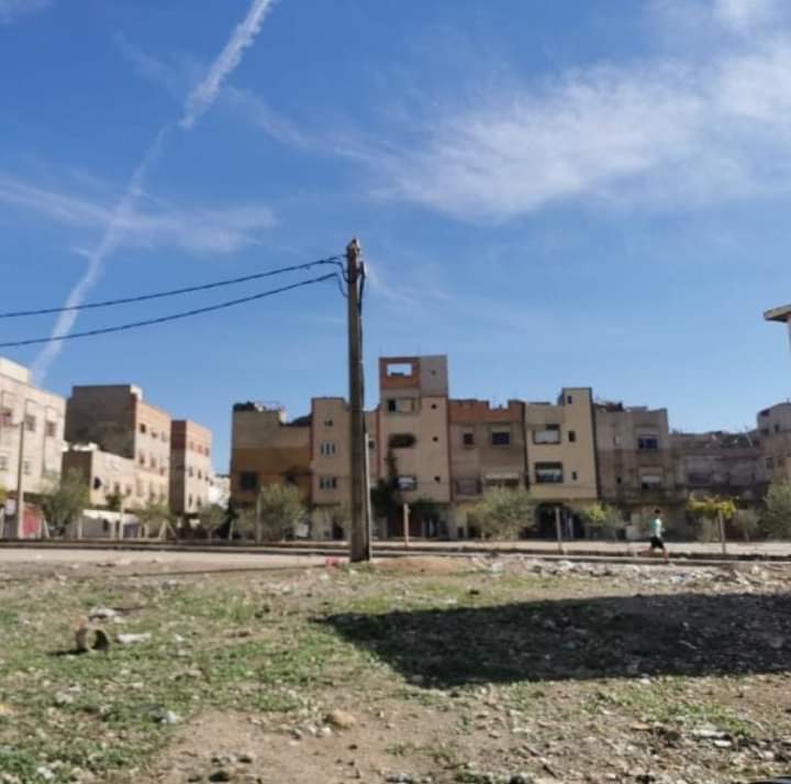 انتشار البناء العشوائي بحي المسيرة يثير غضب الساكنة ويشوه النسيج العمراني للحي