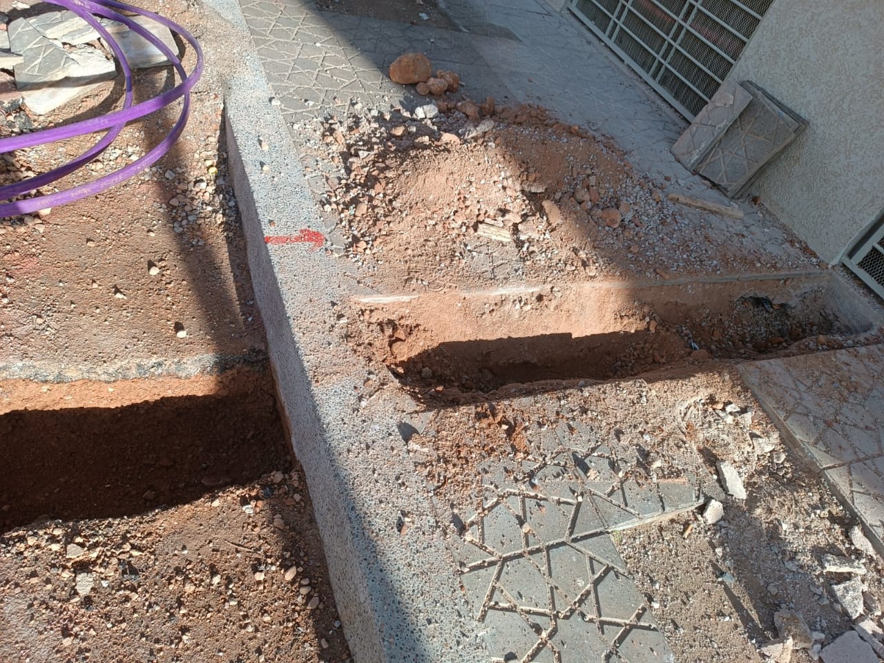 ساعات على مقال “خبايا نيوز” ..جماعة فاس تسحب رخصة أشغال الحفر بالشارع العام من شركة للاتصالات