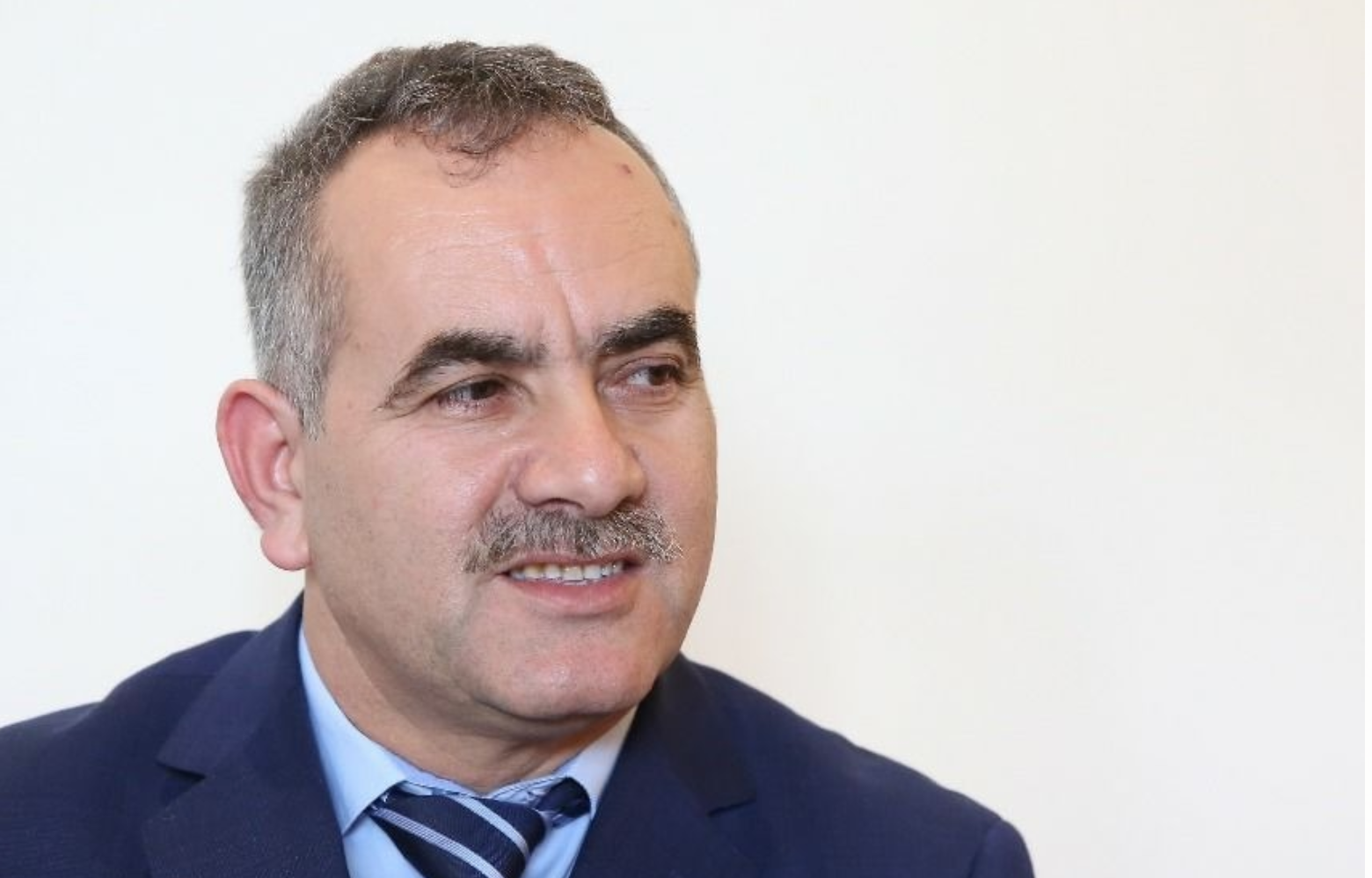البرلماني محمد الحجيرة يسائل بنموسى عن هزالة الوجبات المقدمة بالأقسام الداخلية والأحياء الجامعية
