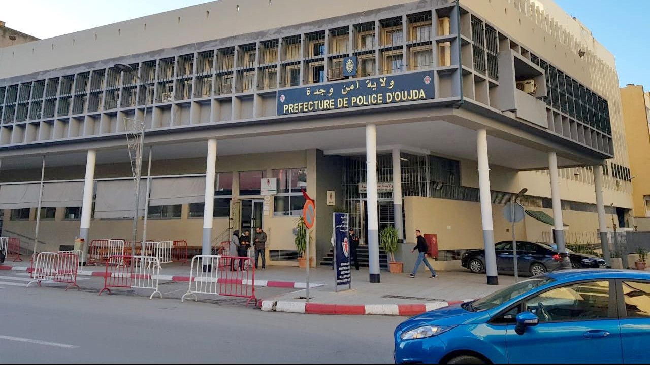 احتجاز مواطن أجنبي يورط ثلاثينيا بوجدة