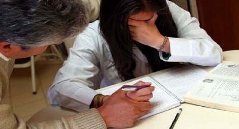 تسجيل صوتي يوثق “لابتزاز” تلميذة جنسيا يهز الجسم التربوي بإيموزار