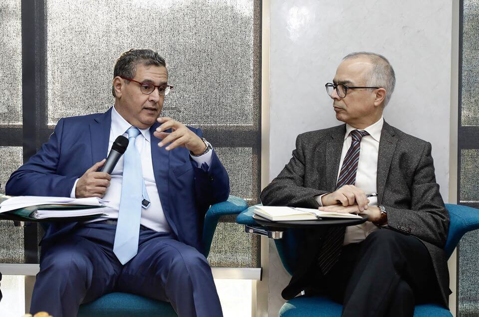 حكومة أخنوش تنهي ملف التعاقد وتصادق على نظام أساسي يجمع موظفي قطاع التعليم