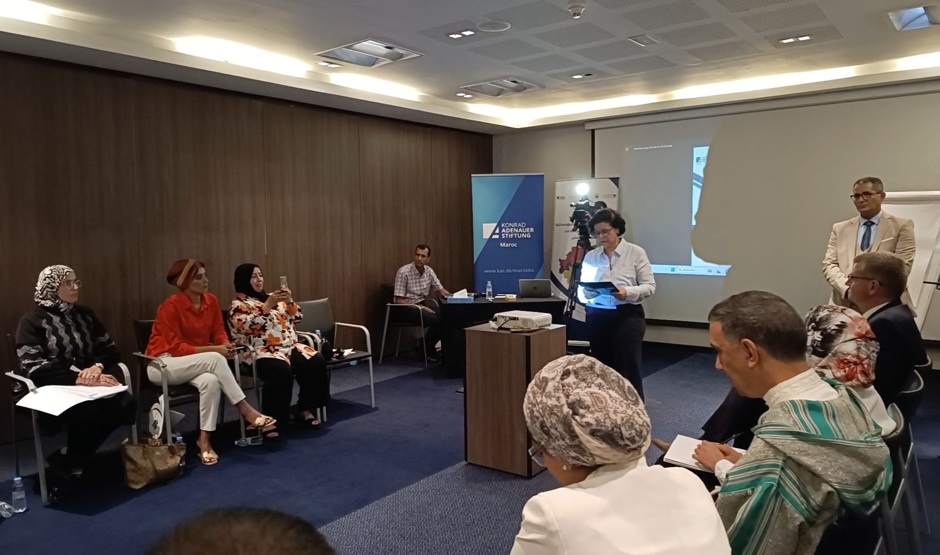 الوزارة المكلفة بالعلاقات مع البرلمان تطلق الدورة التكوينية الأولى لجمعيات المجتمع المدني بجهة فاس مكناس
