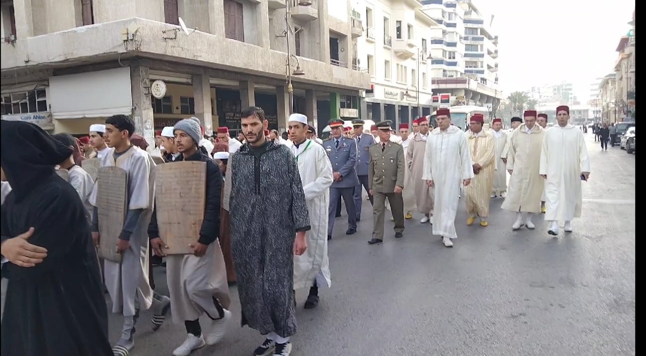 الفاسيون يتضرعون لله عز وجل طلبا للغيث