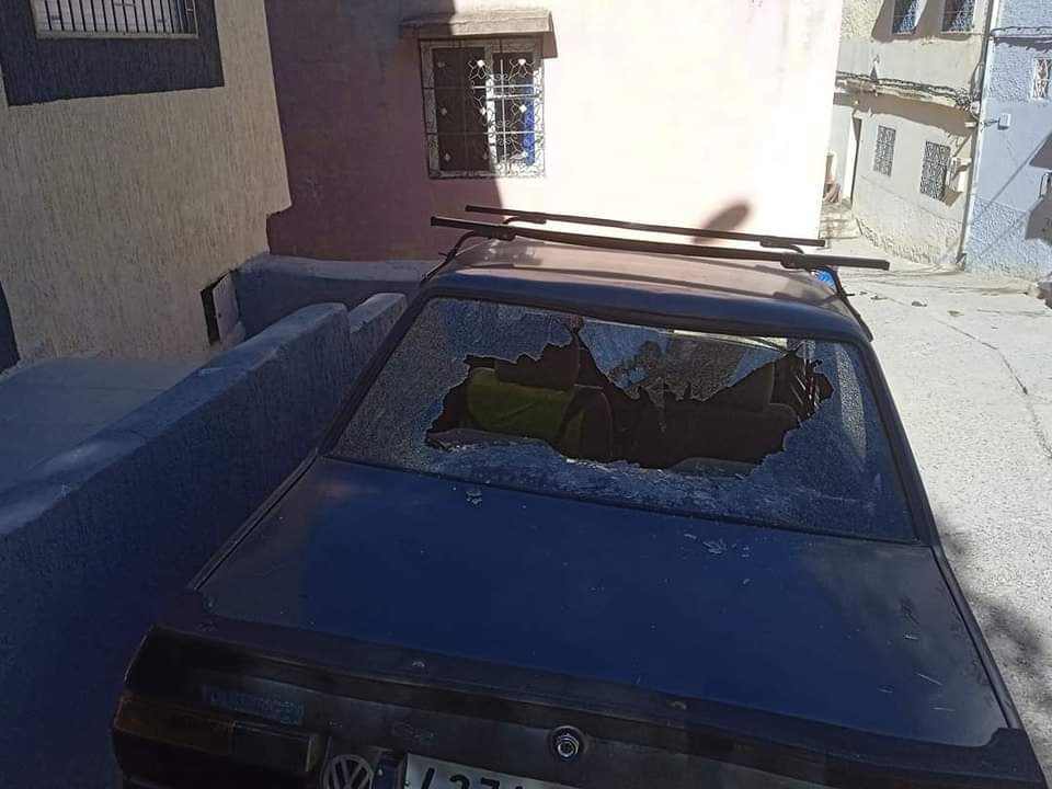 مجهولون يقدمون  على تخريب  قرابة 20 سيارة بتاونات