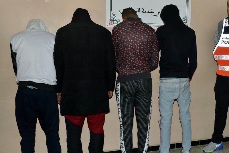 السرقة باستعمال الكسر من داخل محلات تجارية تقود أربعة أشخاص للسجن