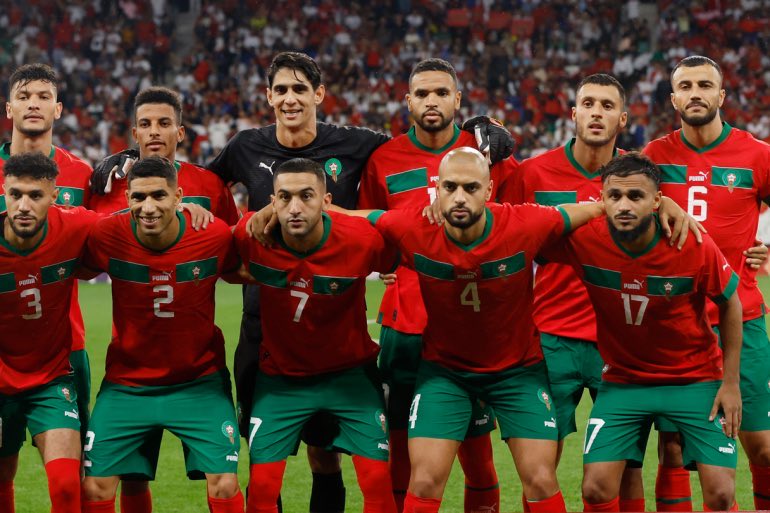 بعثة المنتخب الوطني تعود لأرض الوطن والأسود يجددون  اعتذارهم للمغاربة