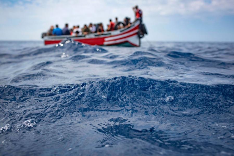 إنقاذ 58 مهاجرا غير نظامي في عرض ساحل العيون