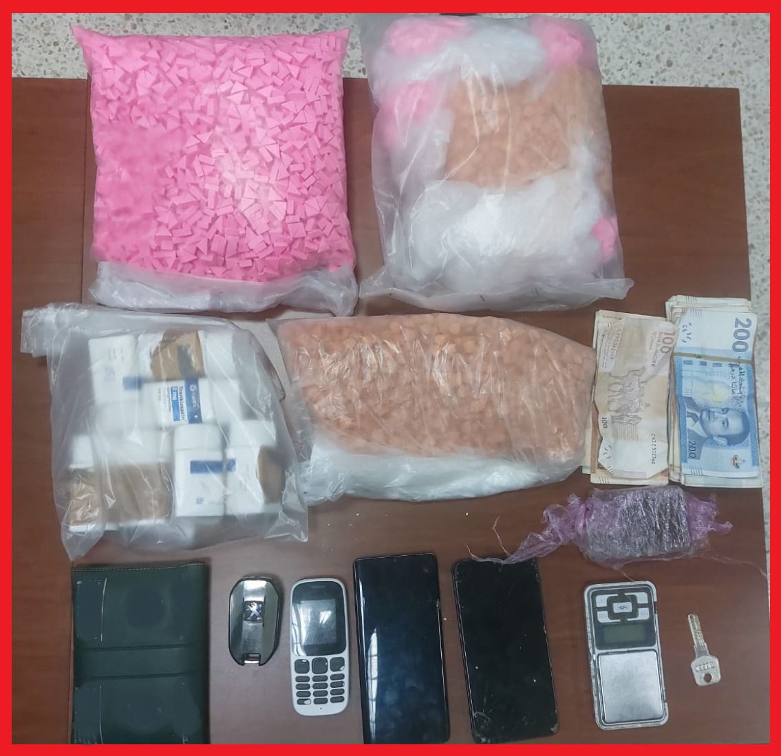 حجز 8955 قرص مهلوس بطنجة وتوقيف 3 أشخاص