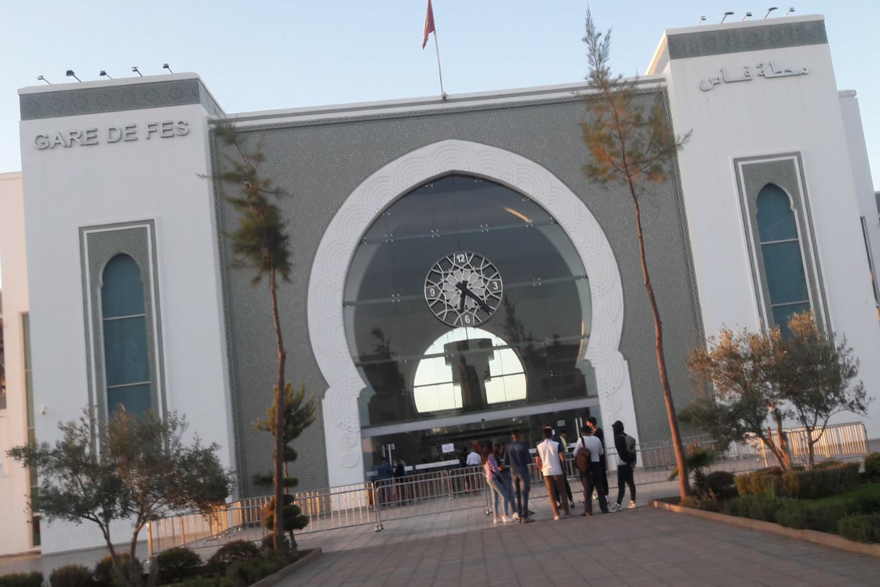 قطار يدهس عامل صيانة بمحطة فاس
