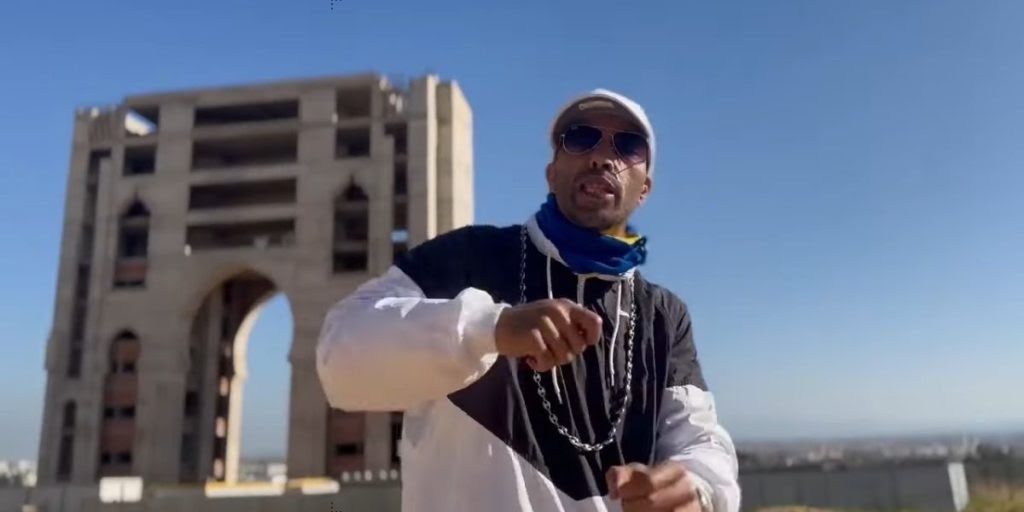 سنتان نافذة لصاحب أغنية  “شر كبي هواي”