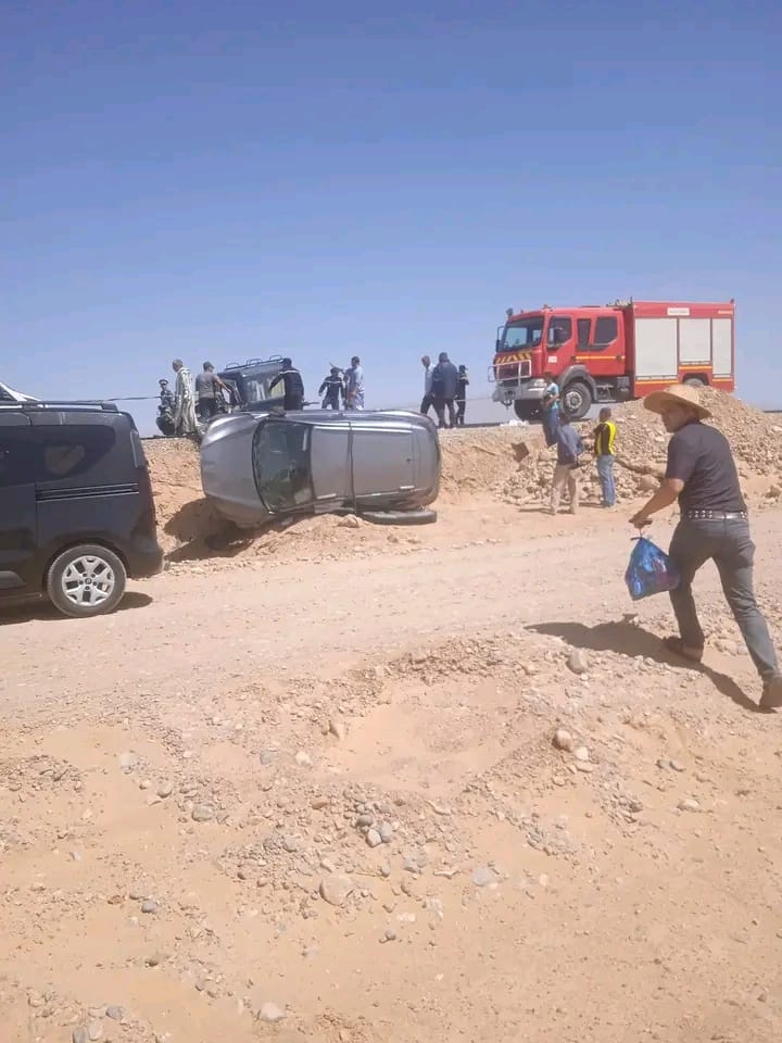 مصرع 5 أشخاص في حادثة سير عل  الطريق بين أوطاط الحاج وميسور