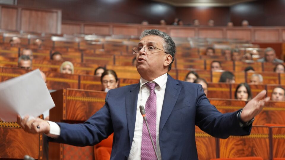 وزير العدل يؤكد تشديد العقوبات على حاملي السلاح الأبيض في الشوارع