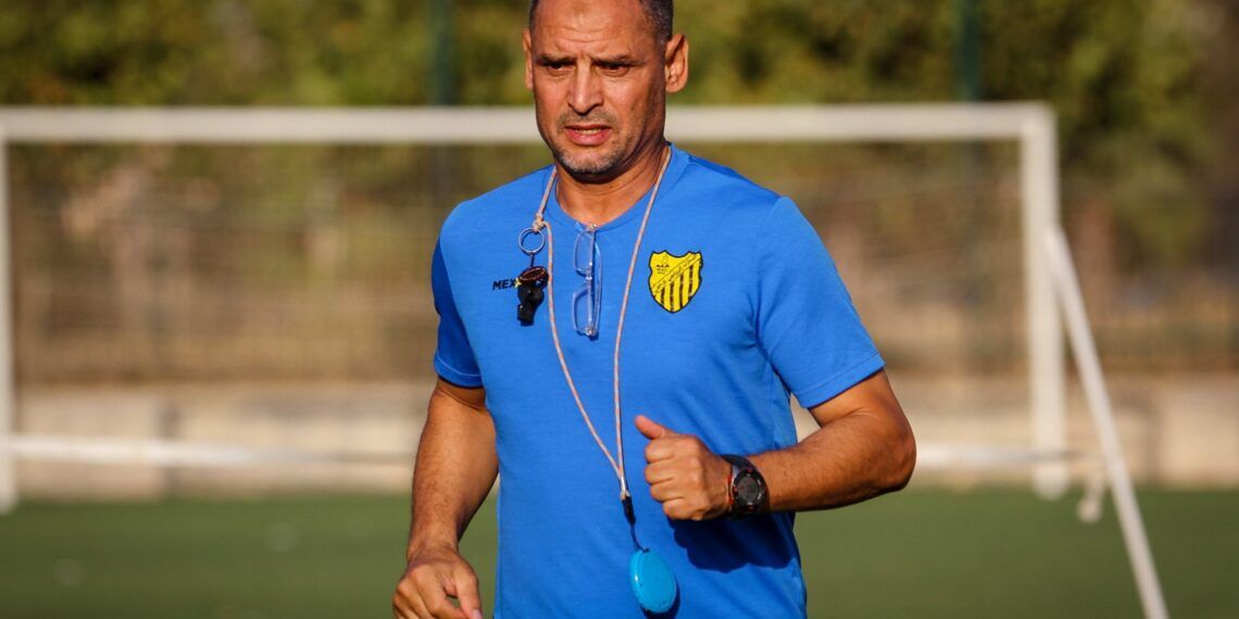 المغرب الفاسي بدون مدرب بعد رحيل بنسلطان للإشراف على الكوديم