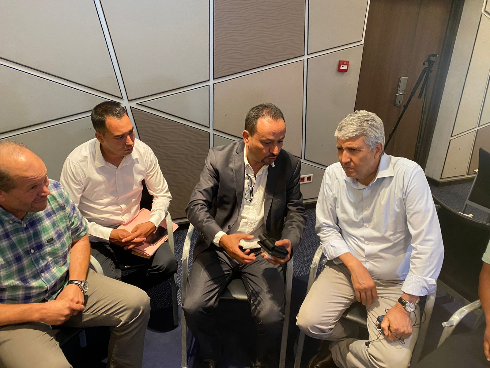 الأحرار بفاس الجنوبية يواصل تقوية منظماته الموازية ويؤسس مكتب الأساتذة الجامعيين التجمعيين بحضور الوزير صديقي