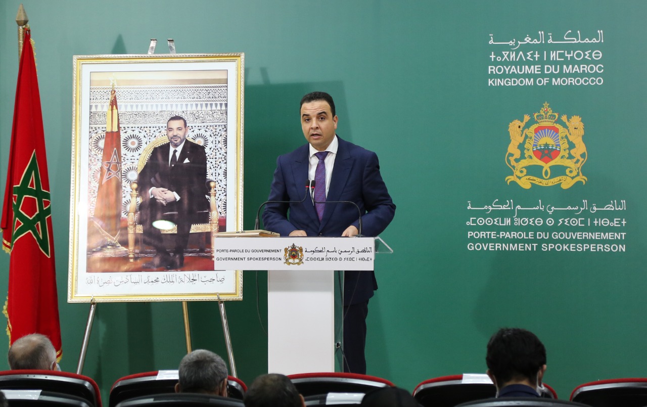 الحكومة تنفي تخوين طلبة الطب وتؤكد تجاوبها مع جميع المطالب