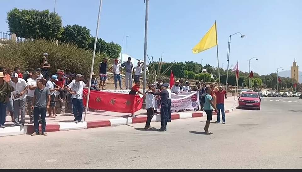 ساكنة جماعة امحمد بلحسن تحتج أمام مقر العمالة.. دائرة احتجاجات العطش تتسع بإقليم تاونات