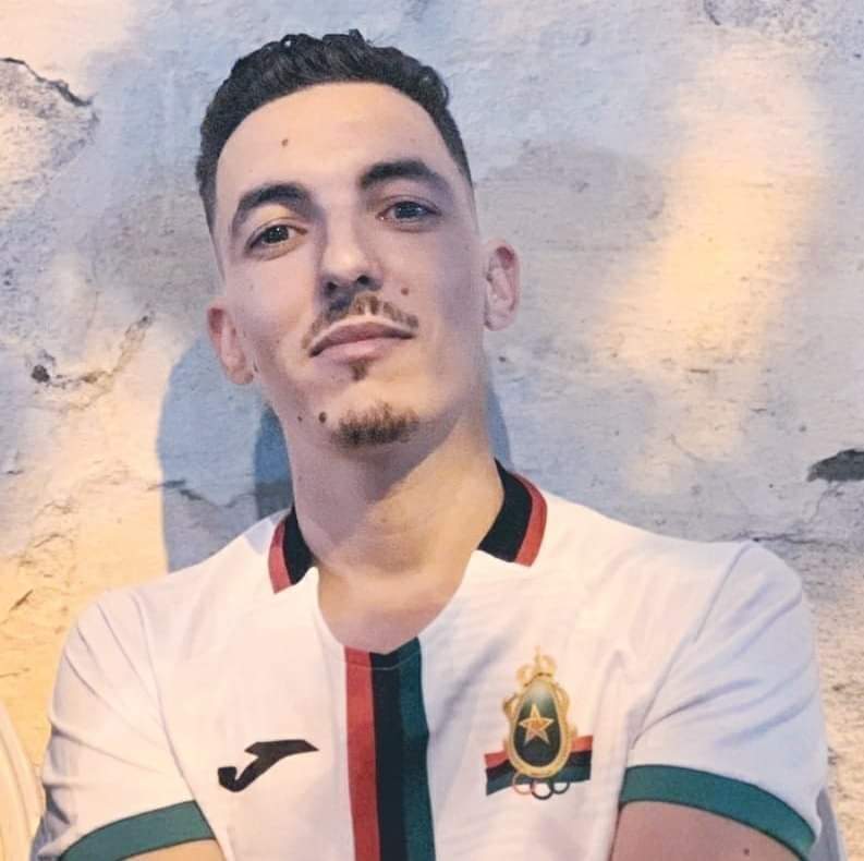 مصاب بالسرطان..شكاية لإدارة فريق الجيش الملكي تقود شابا بتاونات للسجن