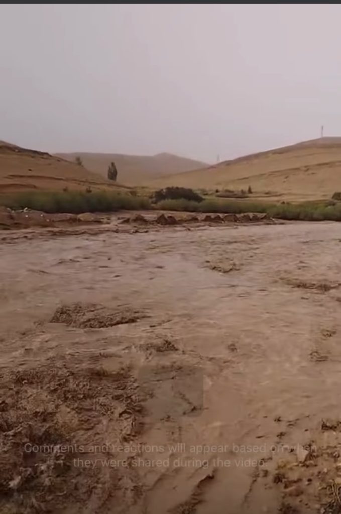 السيول تقطع محاور طرقية رئيسية بإقليم بولمان