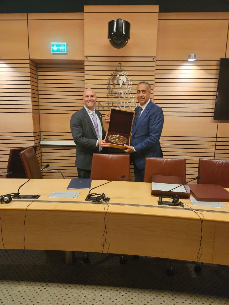 الحموشي يمثل المغرب في الاجتماع الثامن للأنتربول لرؤساء الأمن والشرطة