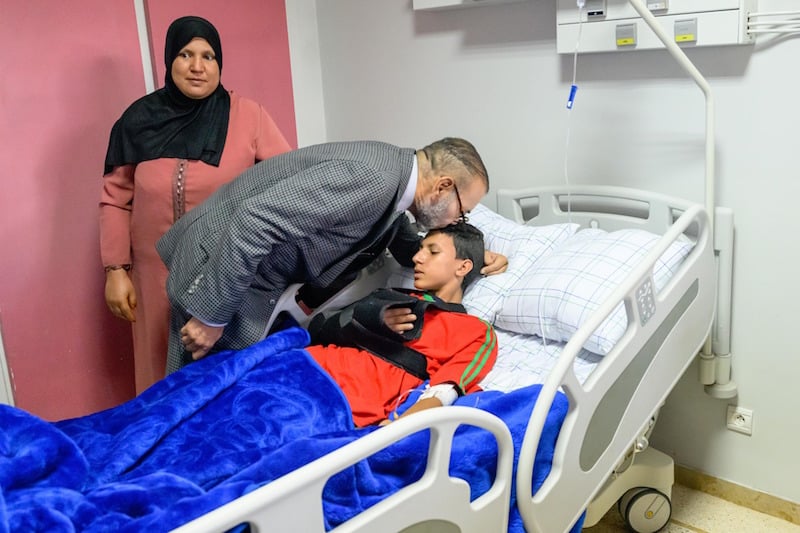 جون أفريك: الملك محمد السادس يقود  ثورة حقيقية لتطوير النظام الصحي