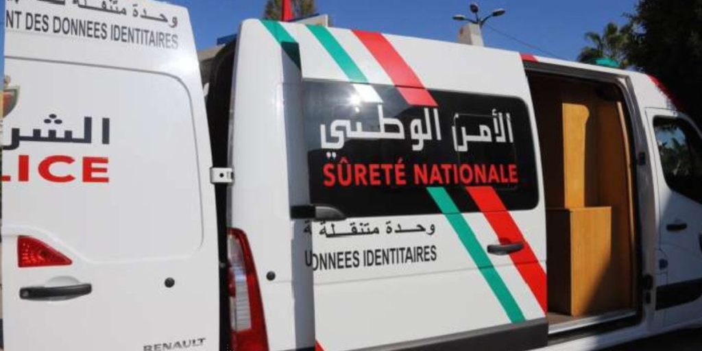 إقبال كبير لصغار مزارعي “الكيف” على حملة تجديد البطاقة الوطنية بتاونات