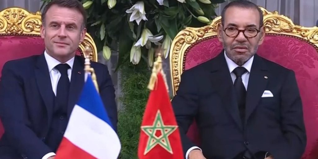 الملك محمد السادس والرئيس الفرنسي يوقعان اتفاقية  توسعة المرحلة الثانية من المزرعة الريحية بتازة