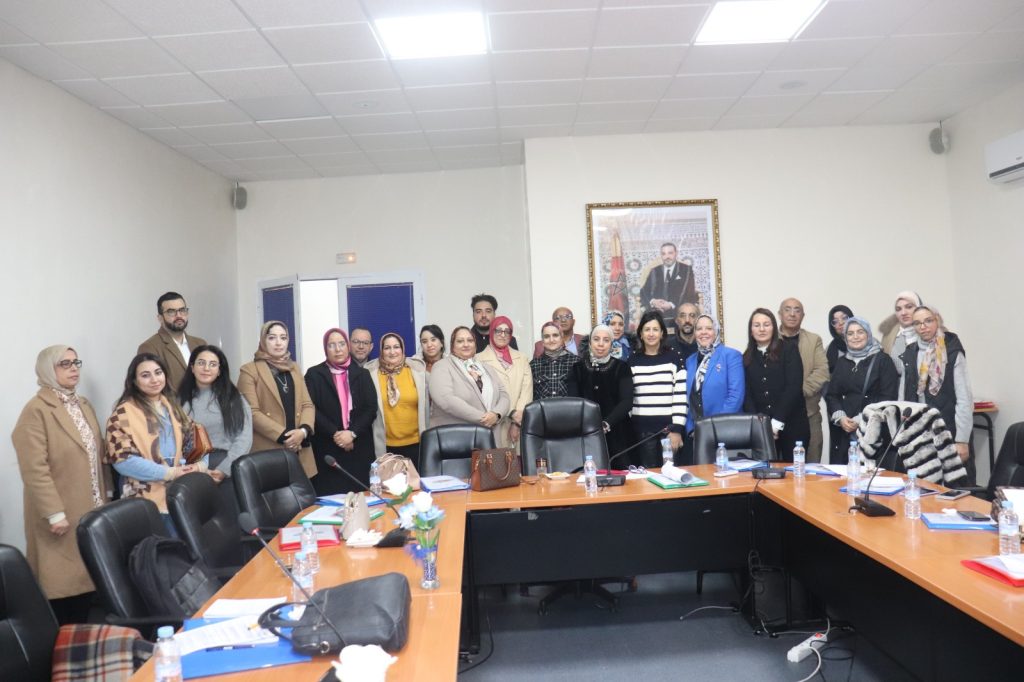 فاس تحتضن مائدة مستديرة لمناقشة القوالب النمطية بين الجنسين في التعليم