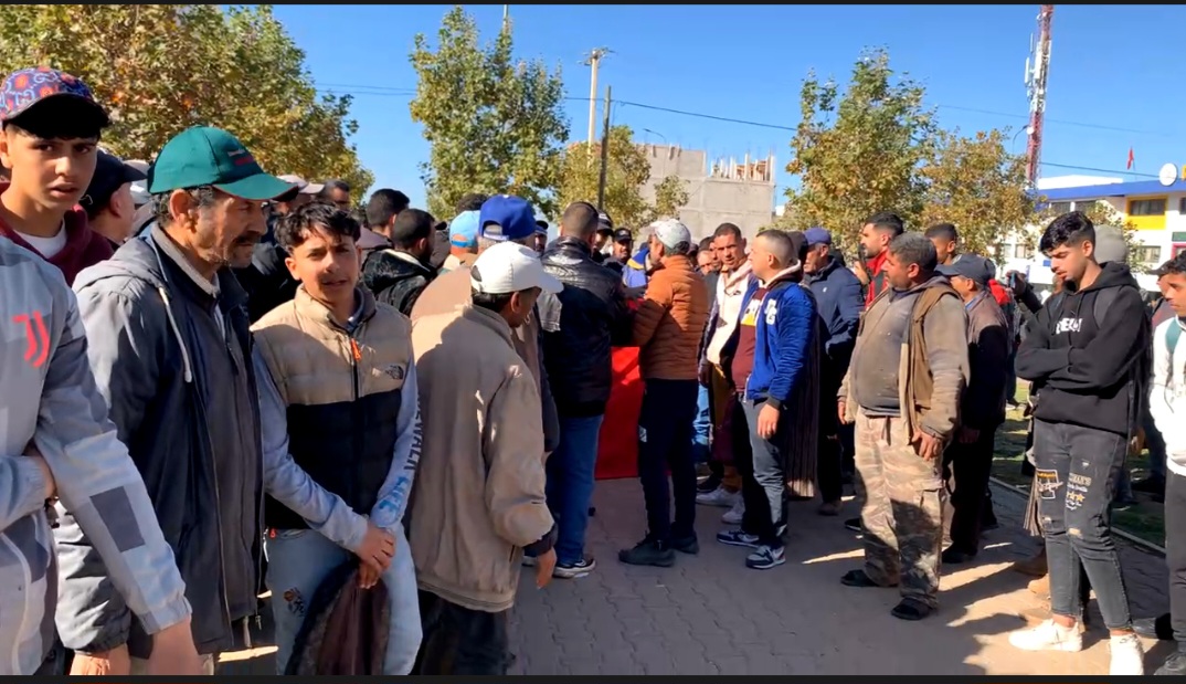 وقفة احتجاجية ضد إغلاق السوق الأسبوعي بجماعة عين الشقف