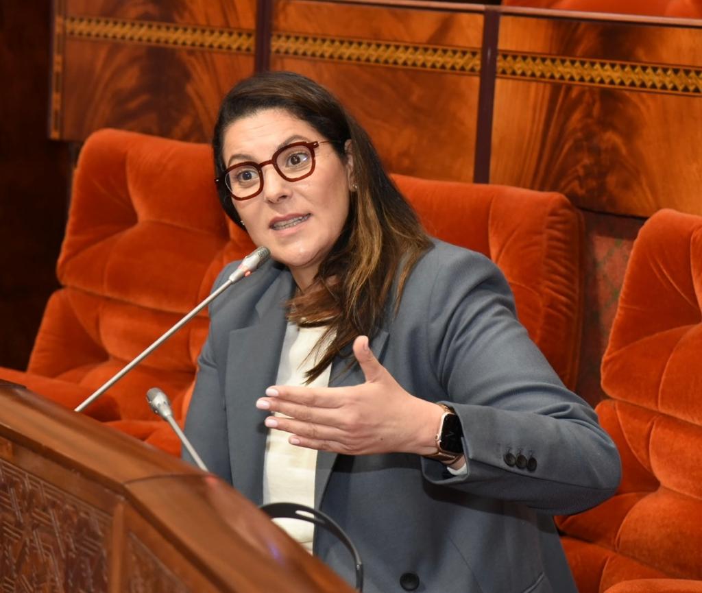 فضيحة تهز  مجلس مراكش.. توقيف مستشارة تنتمي للبام متلبسة بتلقي رشوة