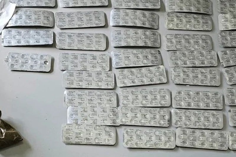 توقيف شخصين بحوزتهما حوالي 4  آلاف قرصا مهلوسا من نوع “ريفوتريل”