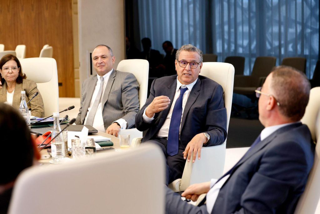 الحكومة تعلن عن خارطة طريق لتقوية التجارة الخارجية وتعزيز الصادرات