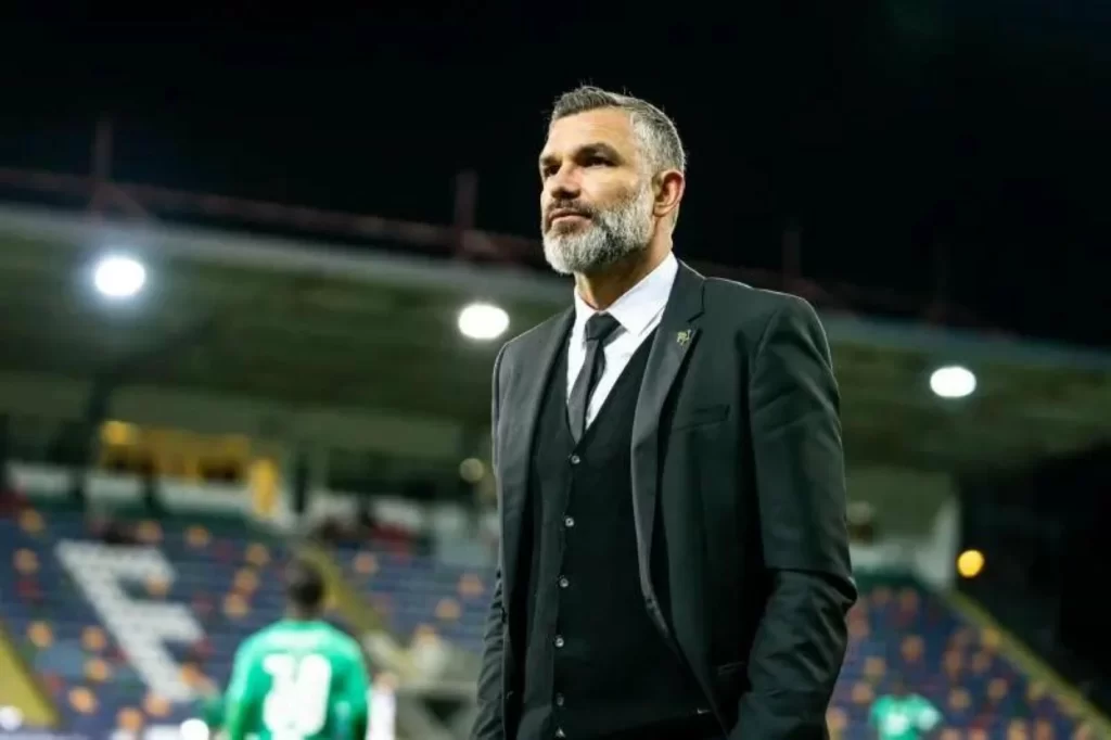 الماص ينهي رسميا تعاقده مع المدرب توميسلاف