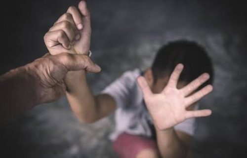 مكناس.. توقيف أب وزوجته للاشتباه في تعنيف طفل حتى الموت