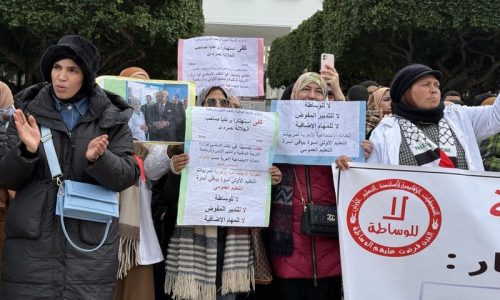 أساتذة التعليم الأولي بتازة يستنكرون التوجه نحو عدم تجديد العقود ويطالبون بالإدماج في الوظيفة العمومية