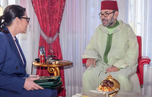 الملك يستقبل رئيسة الحكومة المعينة فاطمة الزهراء المنصوري